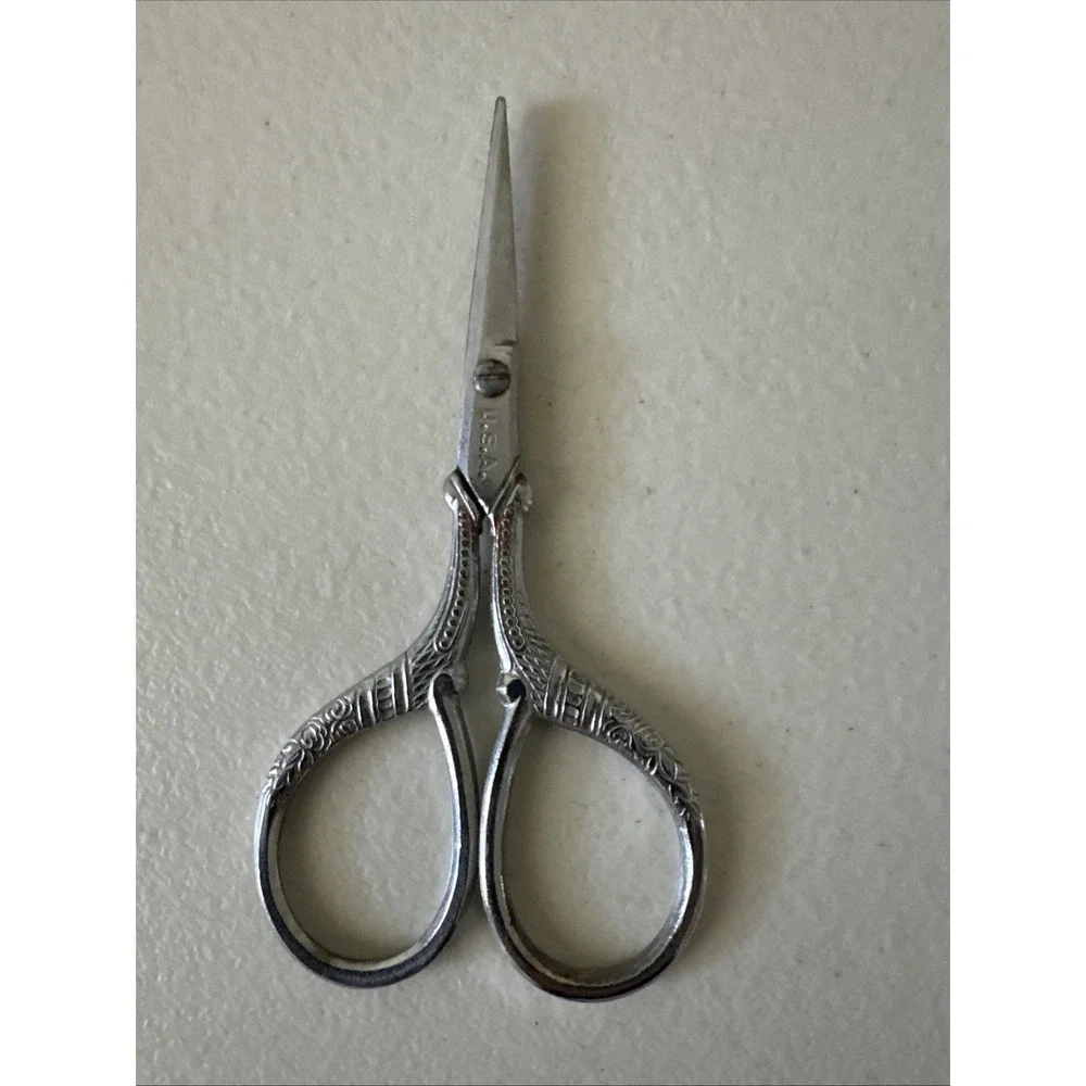 Beautiful Vintage Style Unique Etched Scissors  - Small